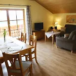 Berghof Heger * Peißenberg